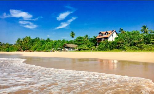 Talalla Bay Beach - last minute hotel in Matara