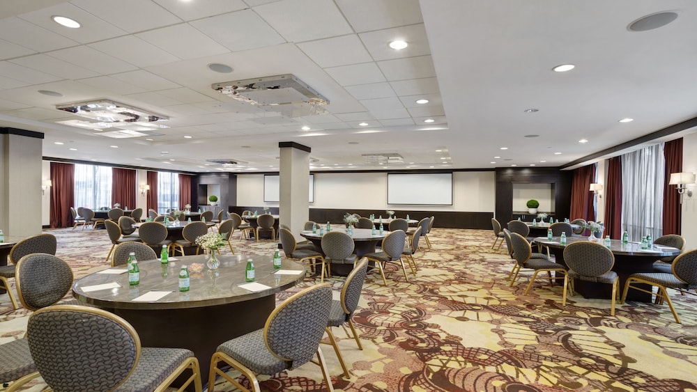 Crowne Plaza Houston Galleria Area by IHG - photo 92
