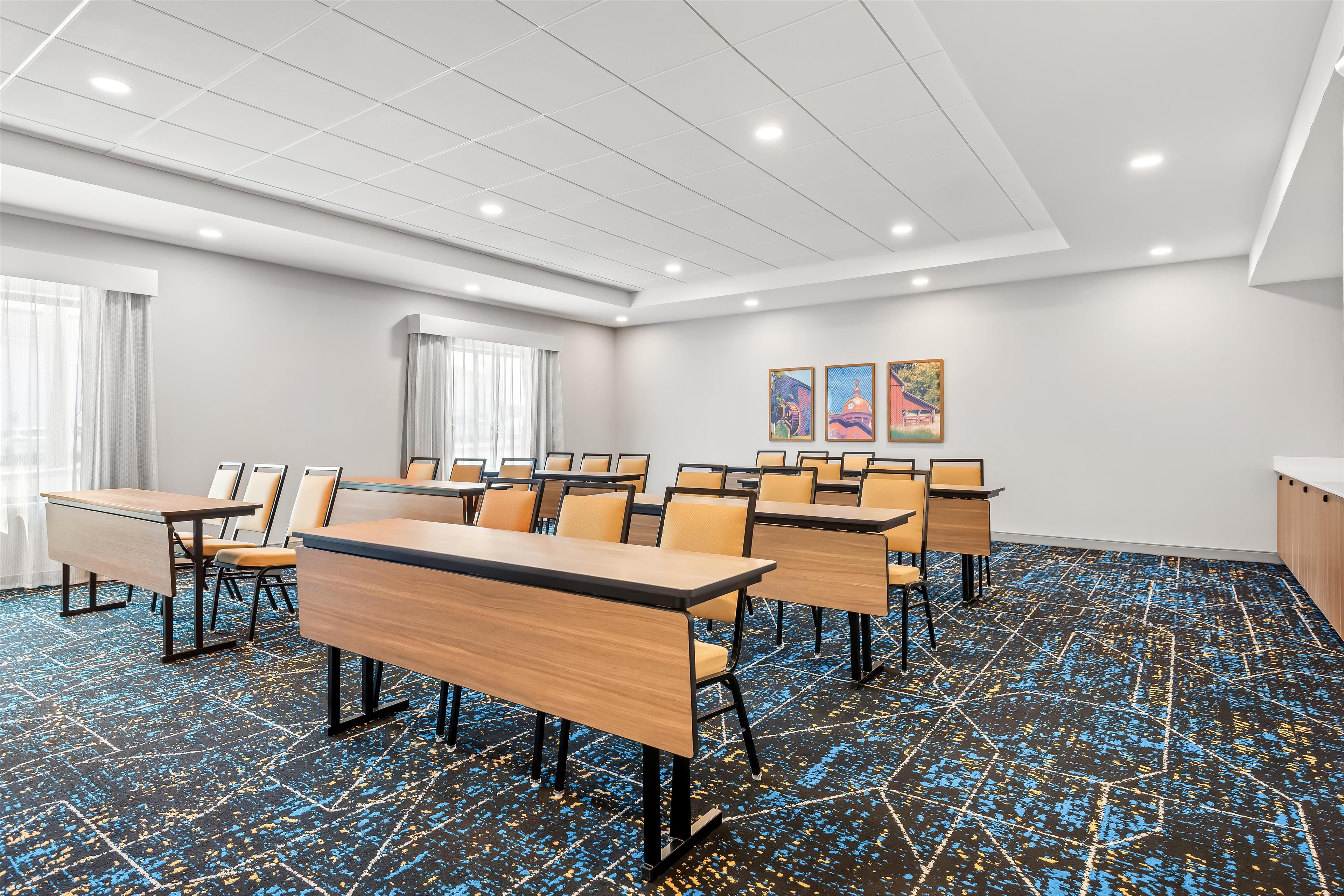 Hampton Inn and Suites by Hilton Intercourse - photo 21