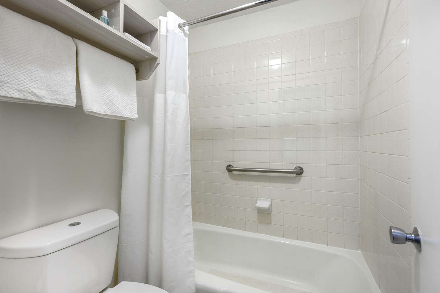 Suburban Studios Cookeville - photo 25