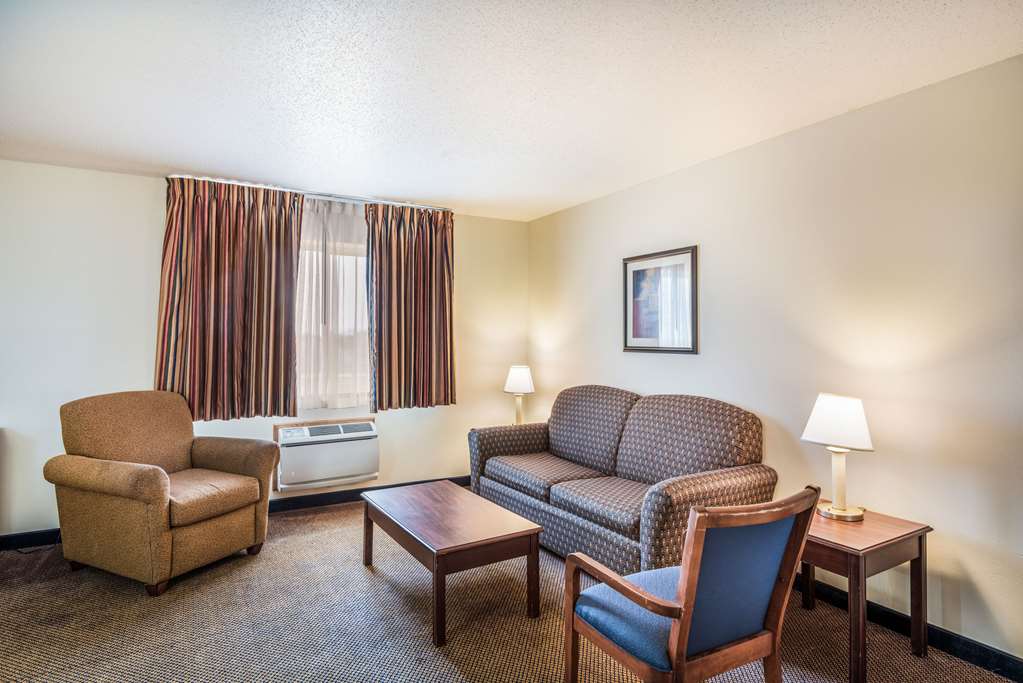 Quality Inn & Suites Eldridge Davenport North - photo 24