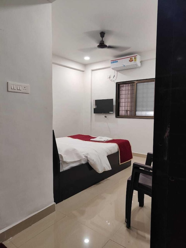 Spark Inn Hotel — Pune — photo 3
