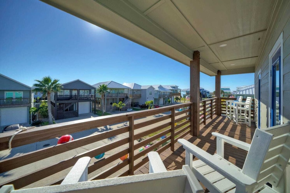 Pelican's Porch by Avantstay Private Pool Views - photo 35