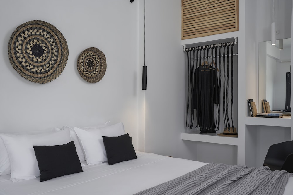 The Thermia Suites — Kythnos — photo 4