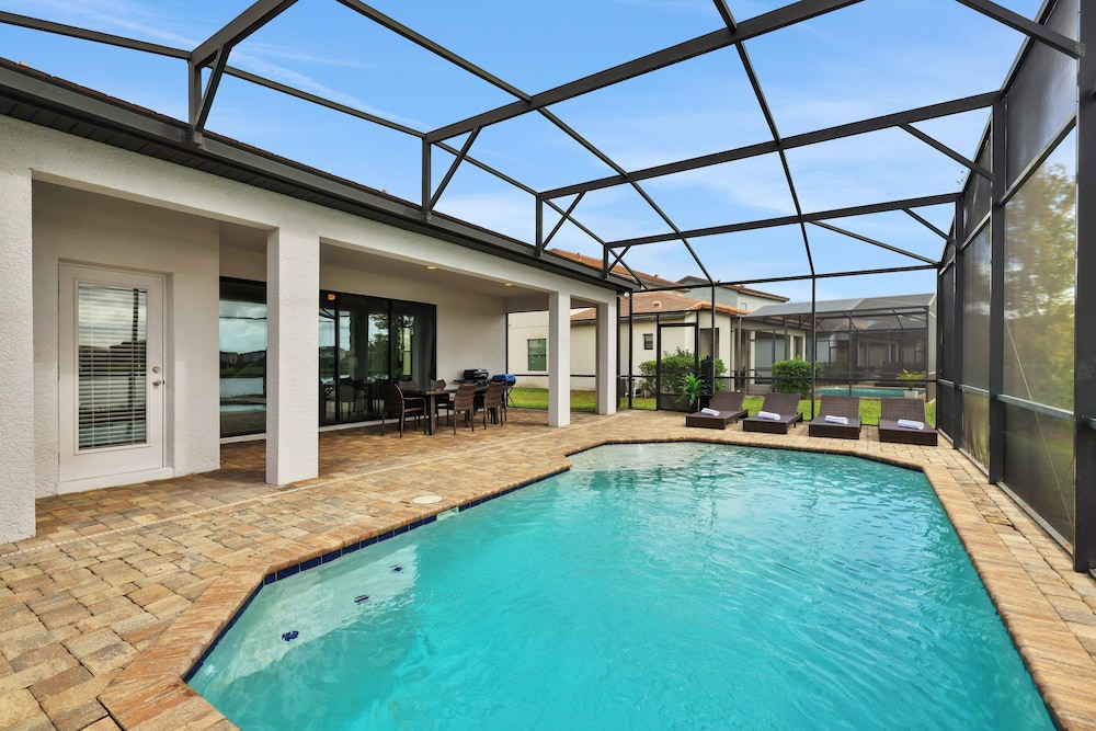 Balmoral Resort 166kb 4 Bedroom Home by RedAwning - photo 28