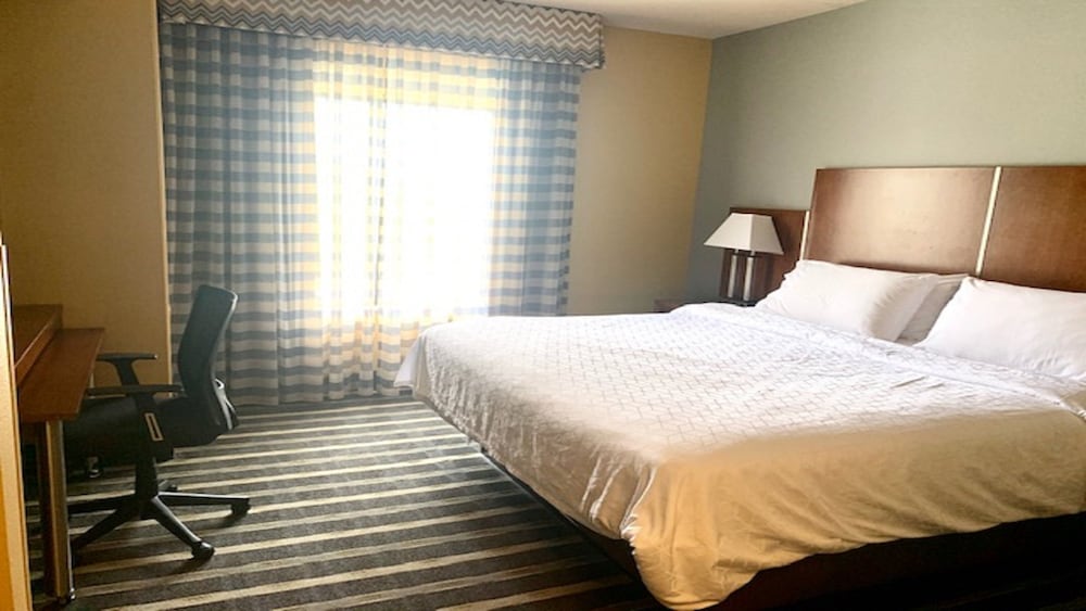 Holiday Inn Express & Suites Perry National Fairground Area #34 by IHG - photo 19