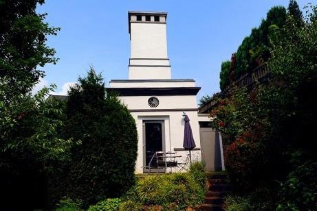 Hotel Trafohaus - carbon neutral hotel in Solingen