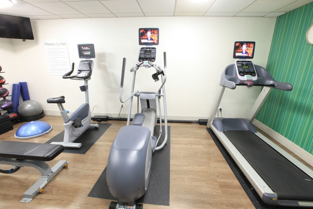 Holiday Inn Express Hotel & Suites Chattanooga Hixson by IHG - photo 48