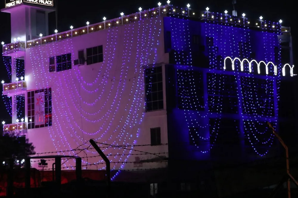 Hotel King Prince Palace in Gorakhpur, India
