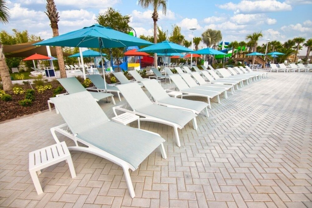 8 Bed Themed Windsor Island Resort Holiday Home 8 Bedroom Home by Redawning - photo 65
