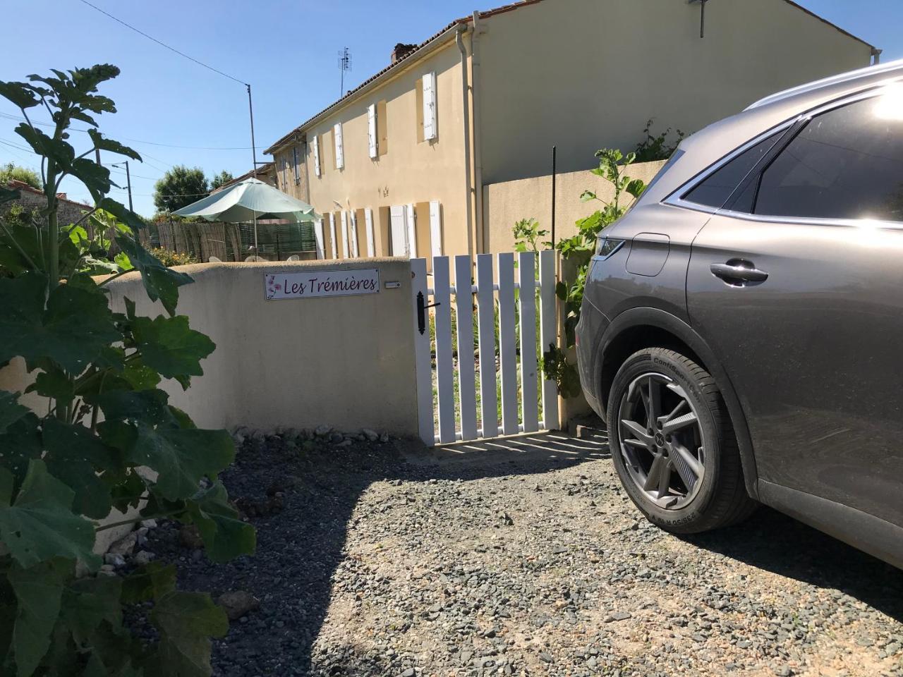 Les Tremieres - last minute hotel in Le Thou