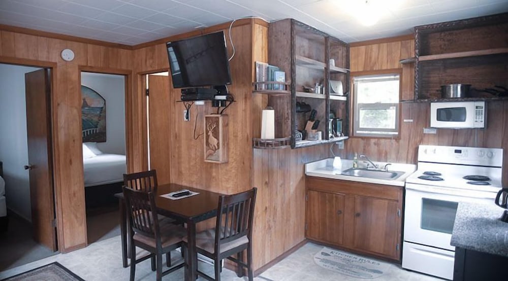 3 Rivers Resort and Guide Service - photo 9