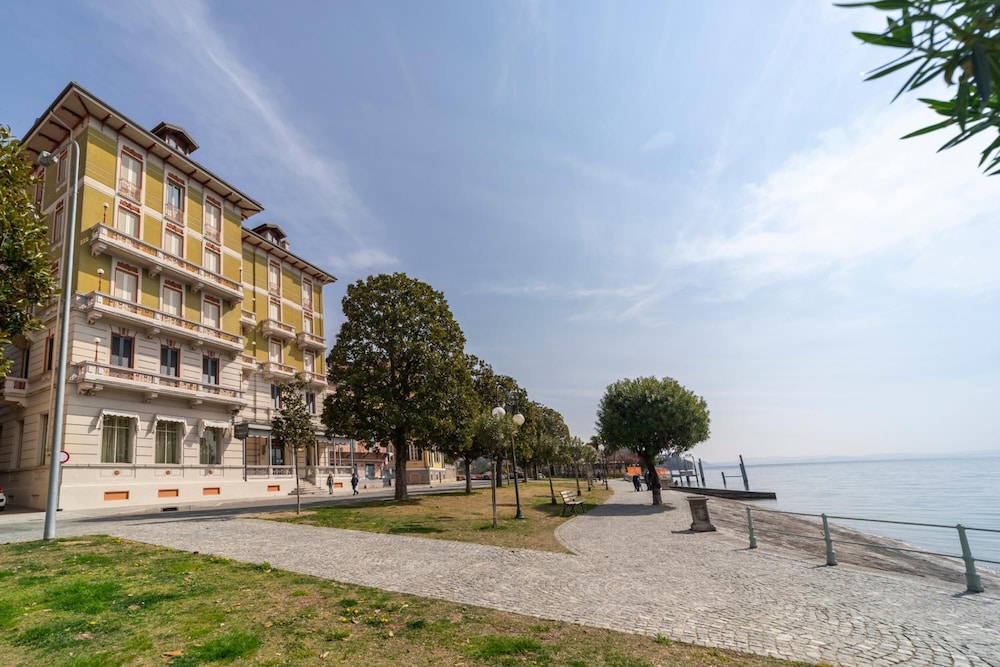 LVG Hotel Collection Pallanza - carbon neutral hotel in Verbania