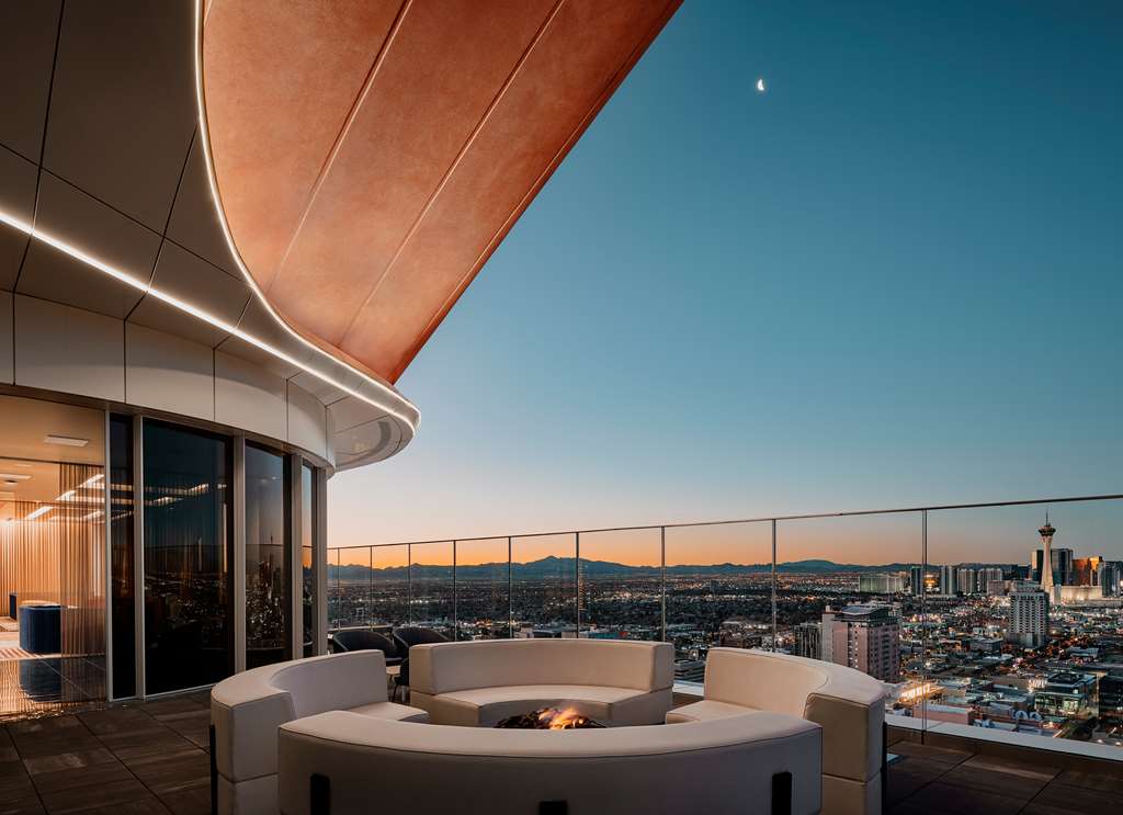 Circa Resort & Casino Adults Only - photo 11