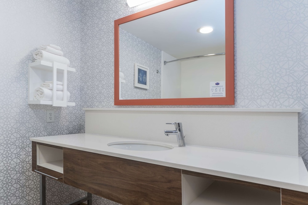 Hampton Inn & Suites St. Louis Chesterfield - photo 44