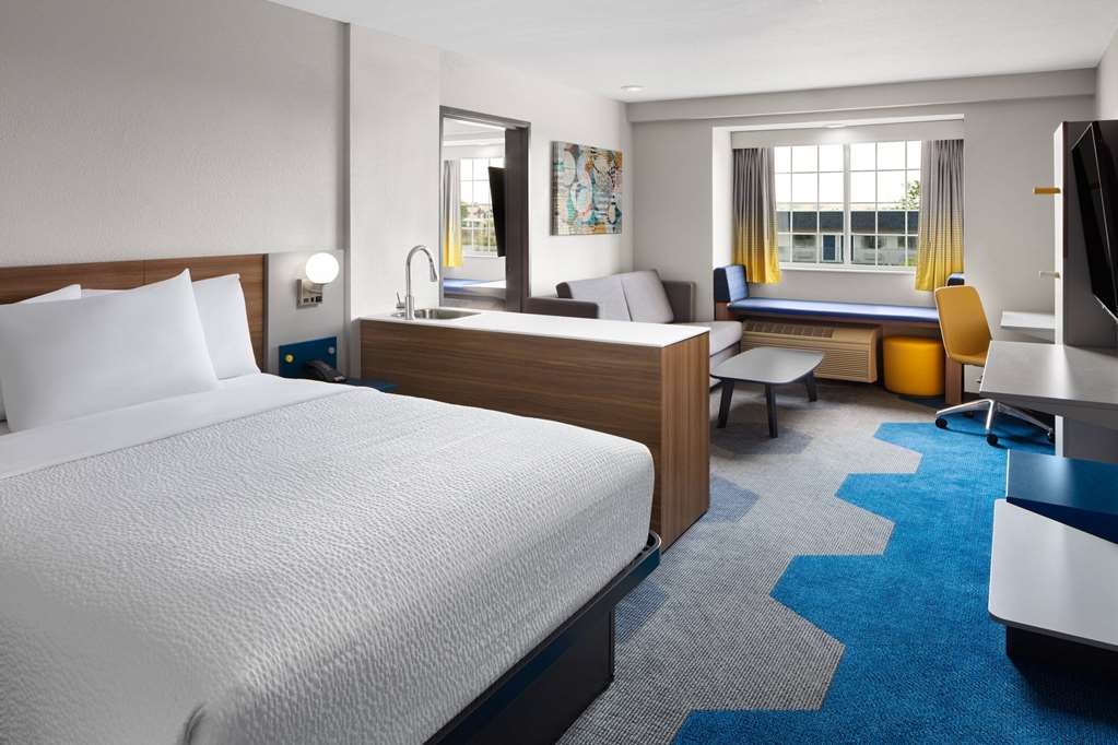 Microtel Inn & Suites by Wyndham Rapid City - photo 28