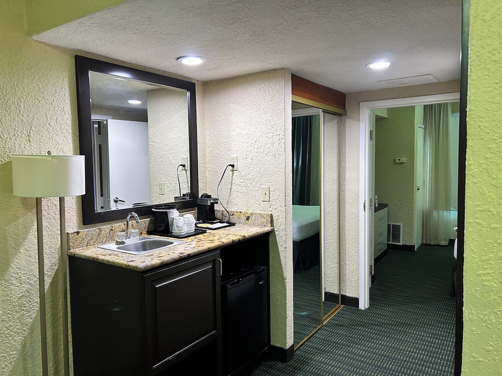 SureStay Plus Hotel by Best Western Vero Beach - photo 45