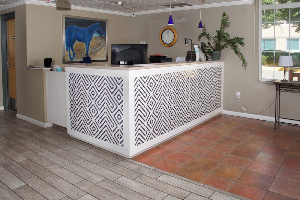 Hilltop Inn by Riversage - photo 3