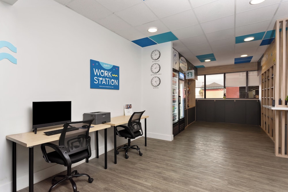 Baymont by Wyndham Orlando North Millenia - photo 29