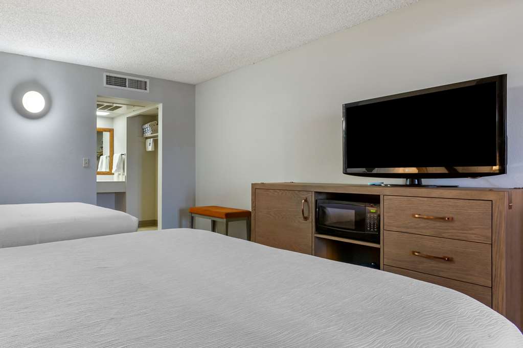 Best Western Plus King's Inn & Suites - photo 46