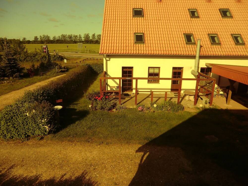 Hotel Kranichblick - carbon neutral hotel in Gingst