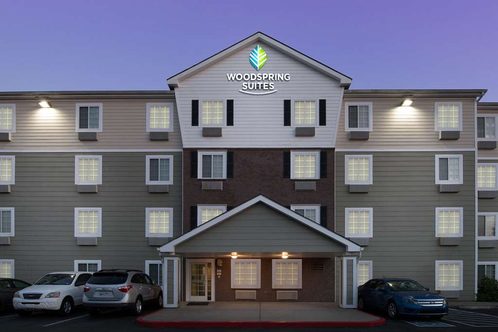 WoodSpring Suites Murfreesboro - photo 4