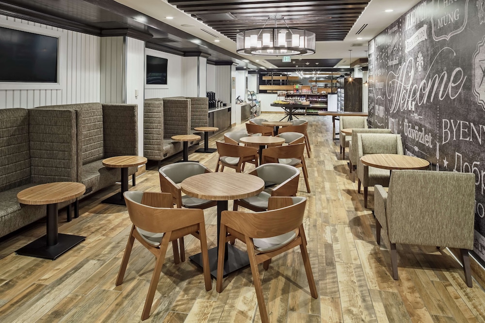 DoubleTree by Hilton Hotel Denver - photo 43