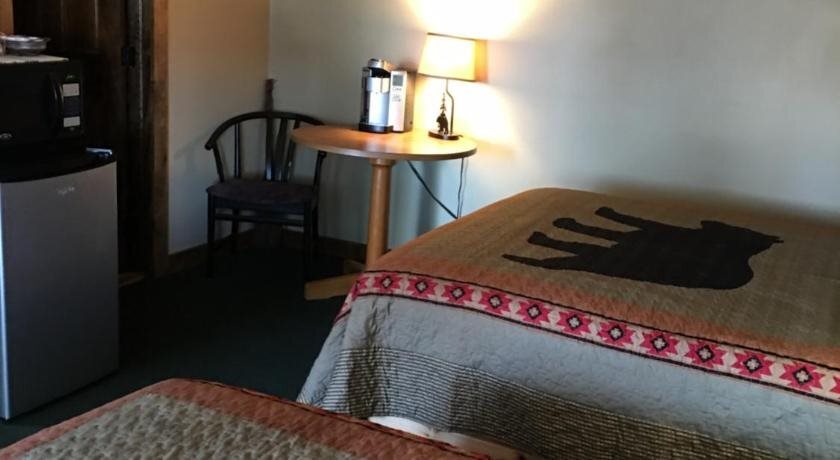 Route 9 Budget Inn - photo 2