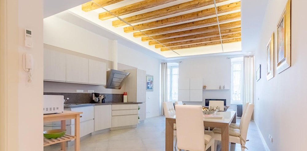 Zanardelli 1 Apartment by Wonderful Italy — 4-Star Luxury Hotel in Salo, Italy
