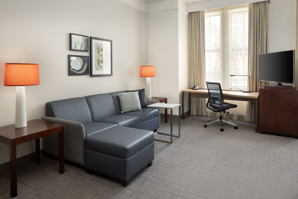 Residence Inn by Marriott Savannah Downtown Historic Distric - photo 12