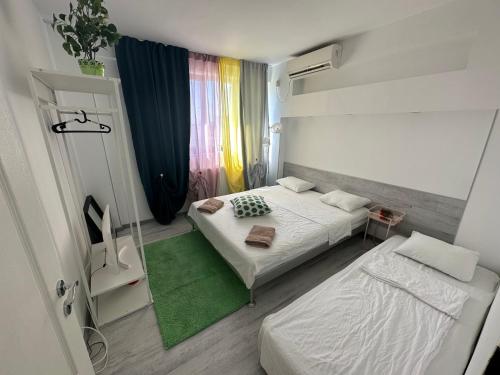 Green Apartment 70 — 4-Star Luxury Hotel in Bucharest, Romania