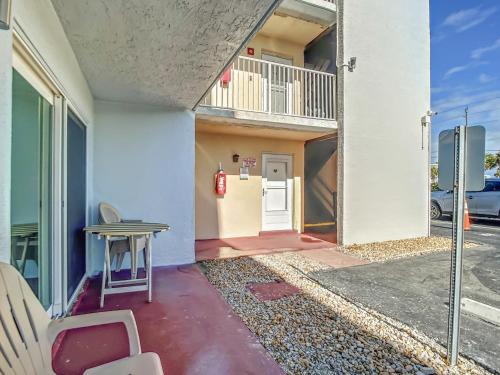 MC315 Mariner's Cove by RedAwning - photo 14