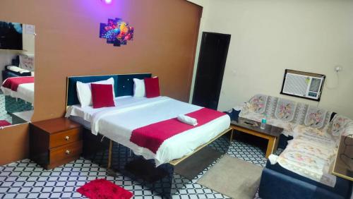 Hotel Royal blue in Ghaziabad, India