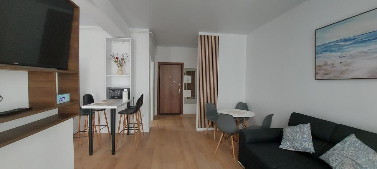 Apartament Derys — 4-Star Luxury Hotel in Navodari, Romania