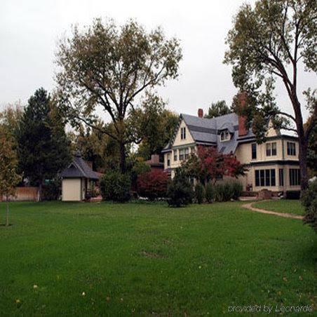 Wellington Place Inn - featured photo