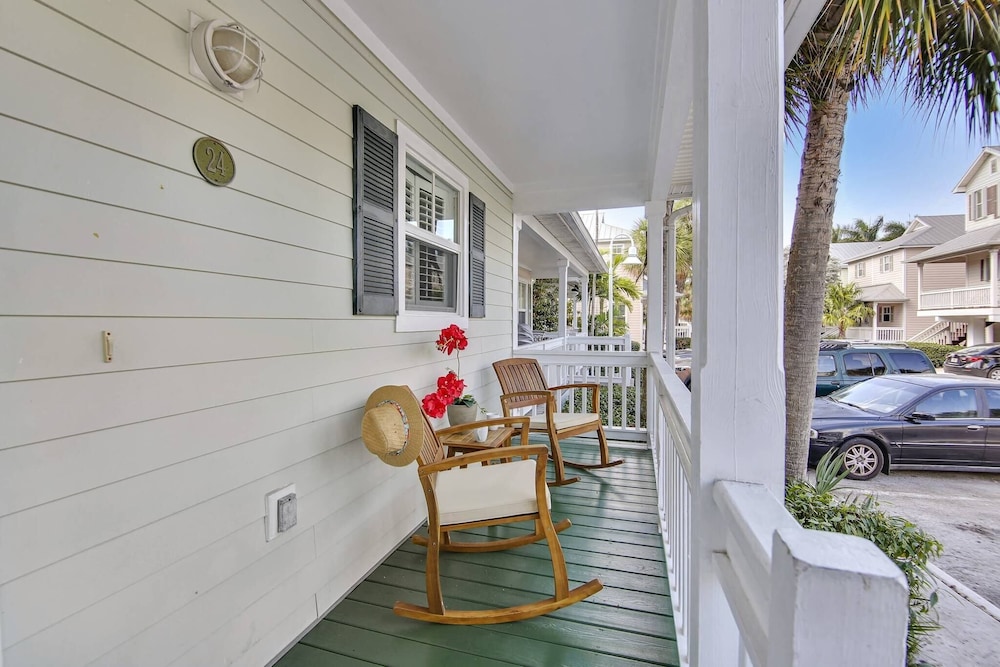 Coral Palm by Avantstay Key West Walkable Gated Community & Shared Pool - photo 36
