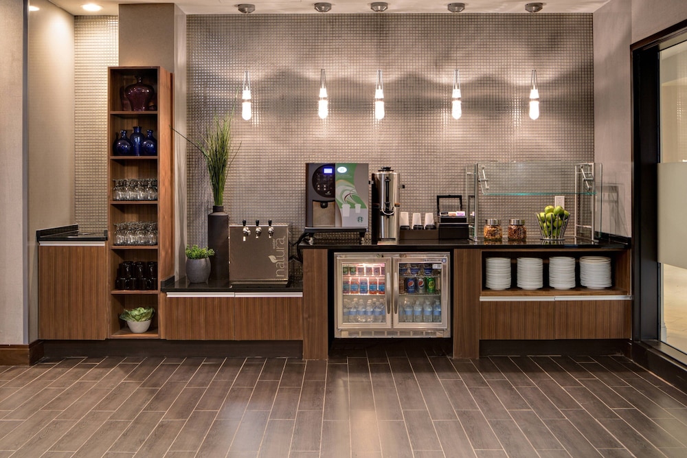 Houston Marriott South at Hobby Airport - photo 33