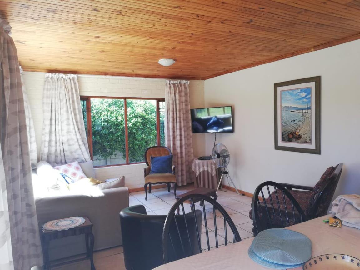 Katinka Self Catering in Hermanus, South Africa