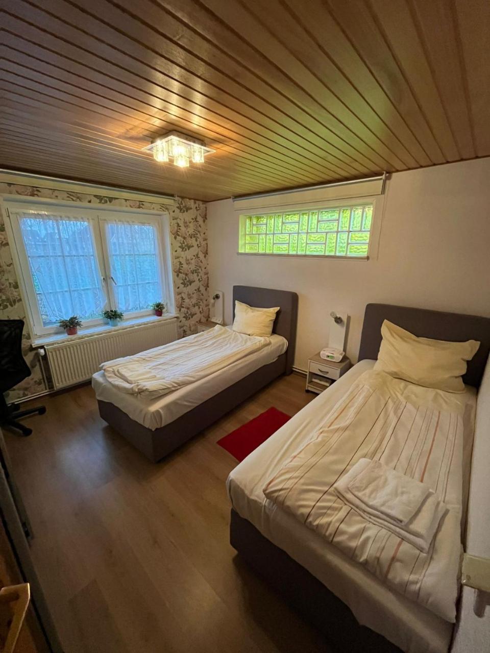 Komfortables Studio Mit Terrasse Und Kleinem Garten Erholung Inklusive — hotel in Neumuenster
