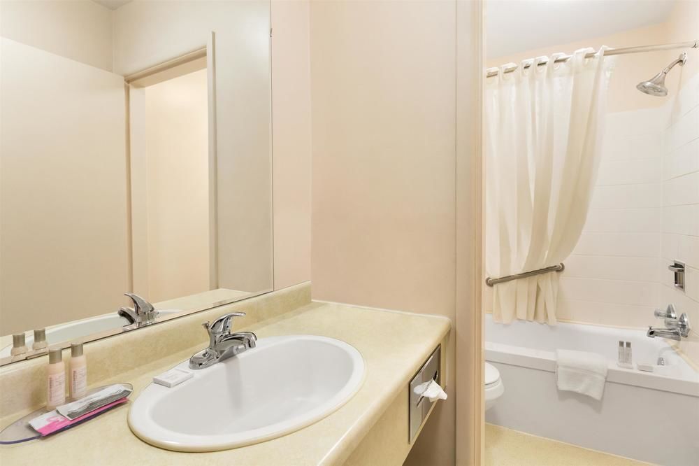 Calgary North Thriftlodge — Calgary — photo 3