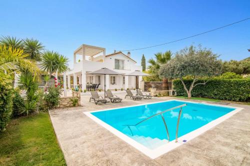Pnoé Villa — 4-Star Luxury Hotel in Zakynthos, Greece