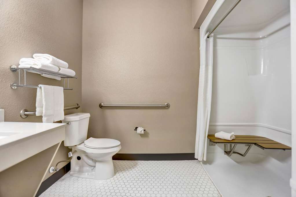 Motel 6 Weatherford TX - photo 18