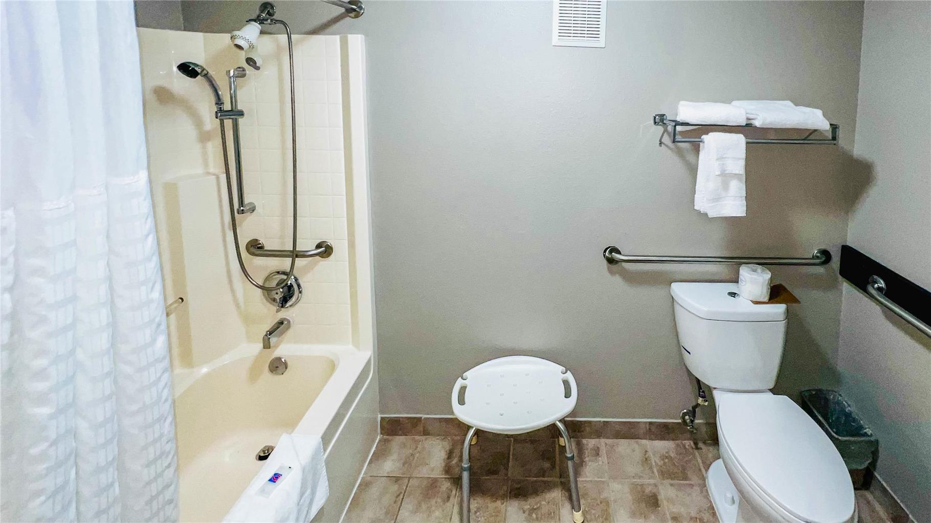 Studio 6 Suites Portland OR I 5 OHSU - photo 18