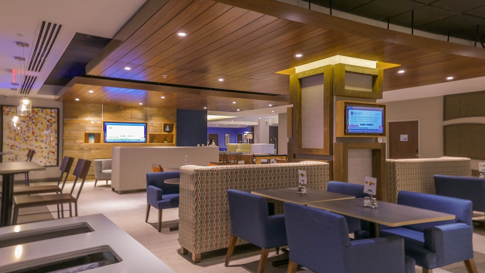 Holiday Inn Express & Suites Miami Airport East by IHG - photo 66
