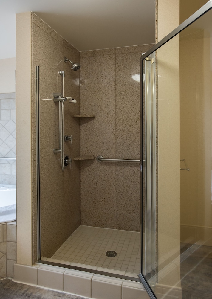 Hilton Garden Inn Wooster - photo 38