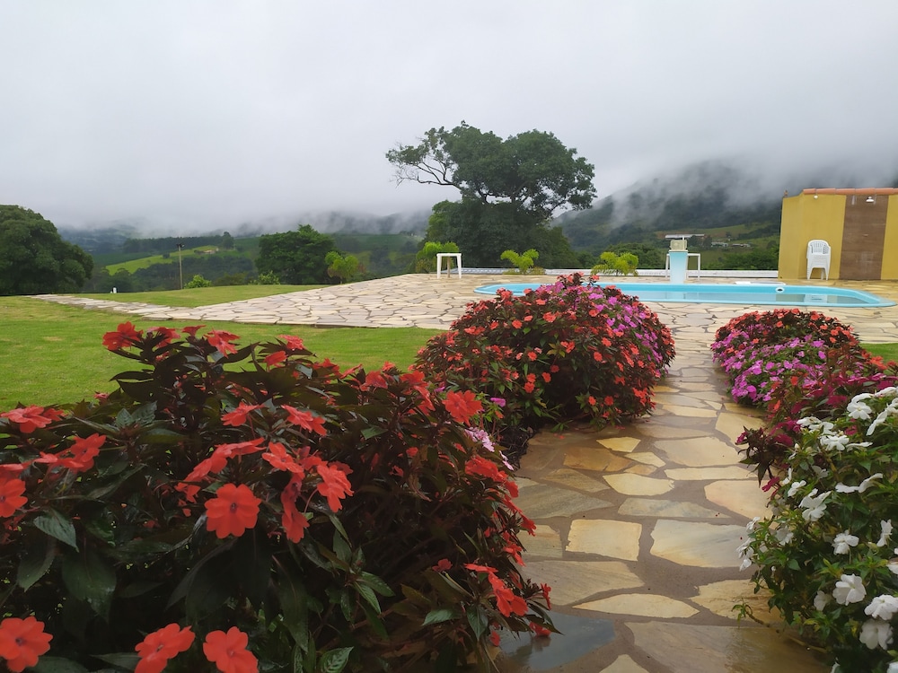 Pousada Mirante dos Ipês in Capitolio, Brasil