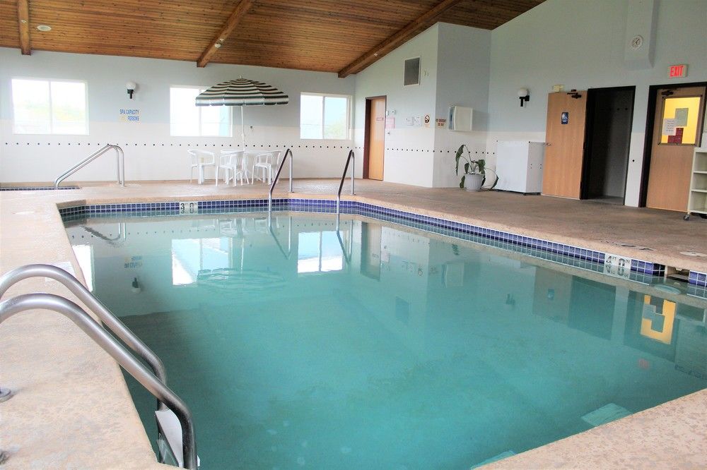 Cumberland Inn & Suites - photo 32