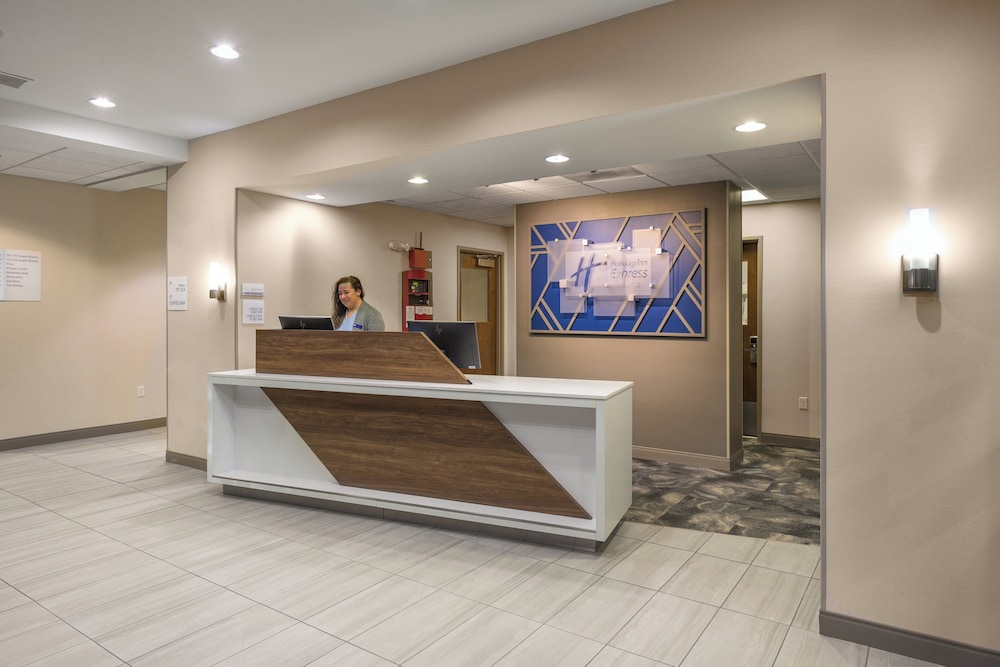 Holiday Inn Express Hotel & Suites Belgrade an IHG Hotel - photo 5