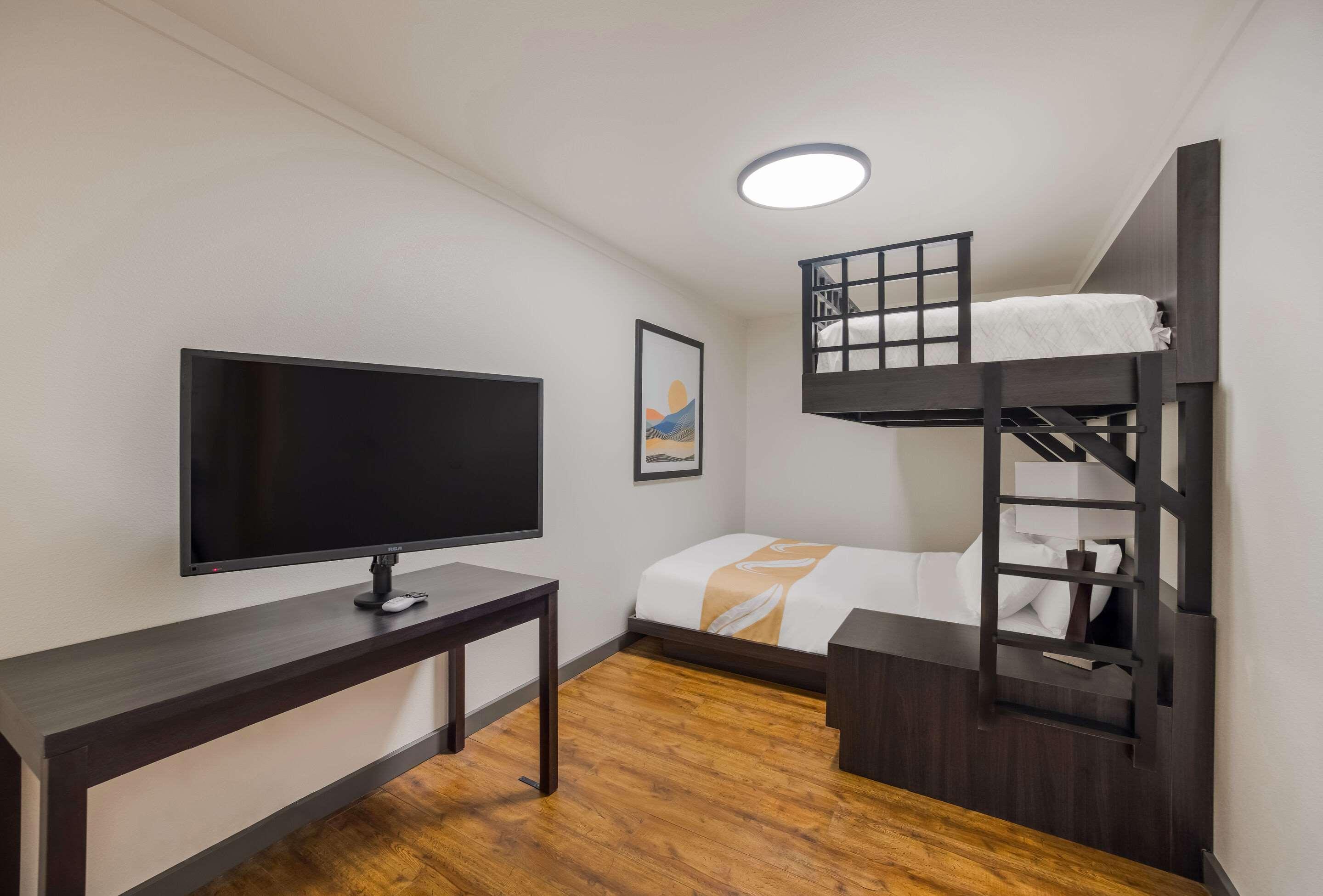 Quality Inn & Suites Castle Rock SW Denver - photo 16