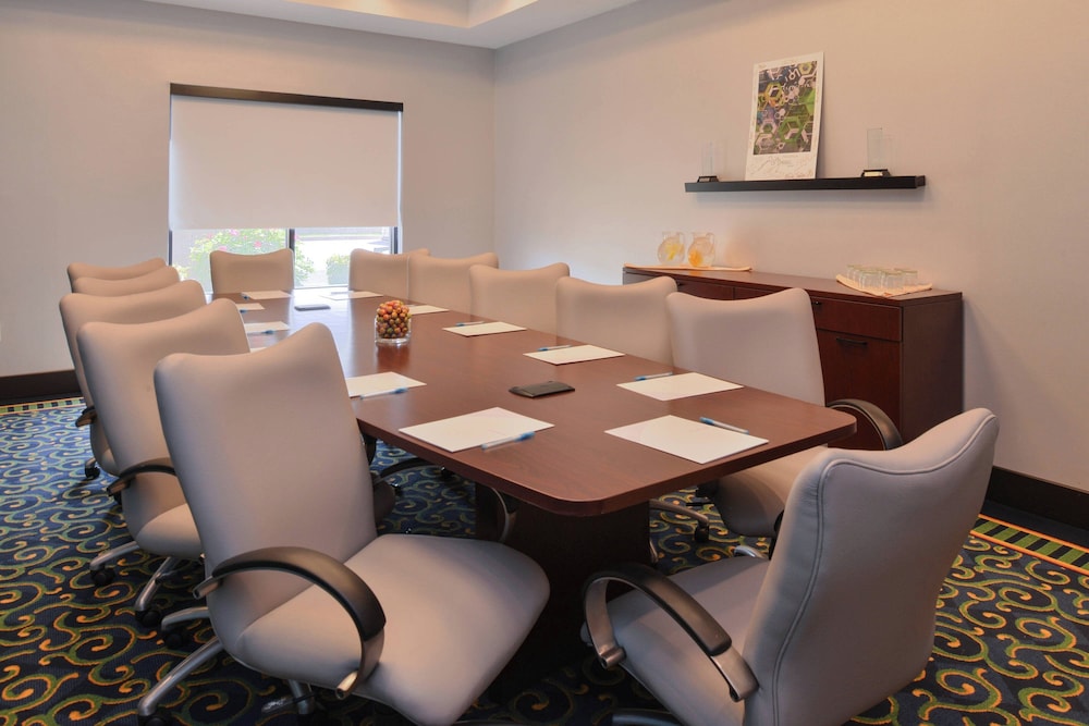 Springhill Suites by Marriott Oklahoma City Airport - photo 13